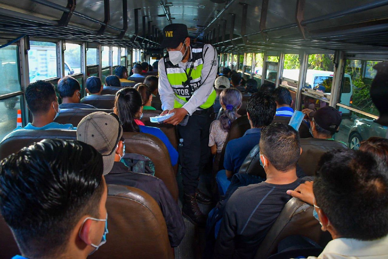 Gobierno brinda transporte a habitantes de Sonsonate ante la negativa de transportistas de prestar el servicio gobierno-brinda-transporte-a-habitantes-de-sonsonate-ante-la-negativa-de-transportistas-de-prestar-el-servicio